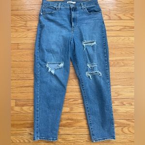Levi’s High Waisted Mom Jeans